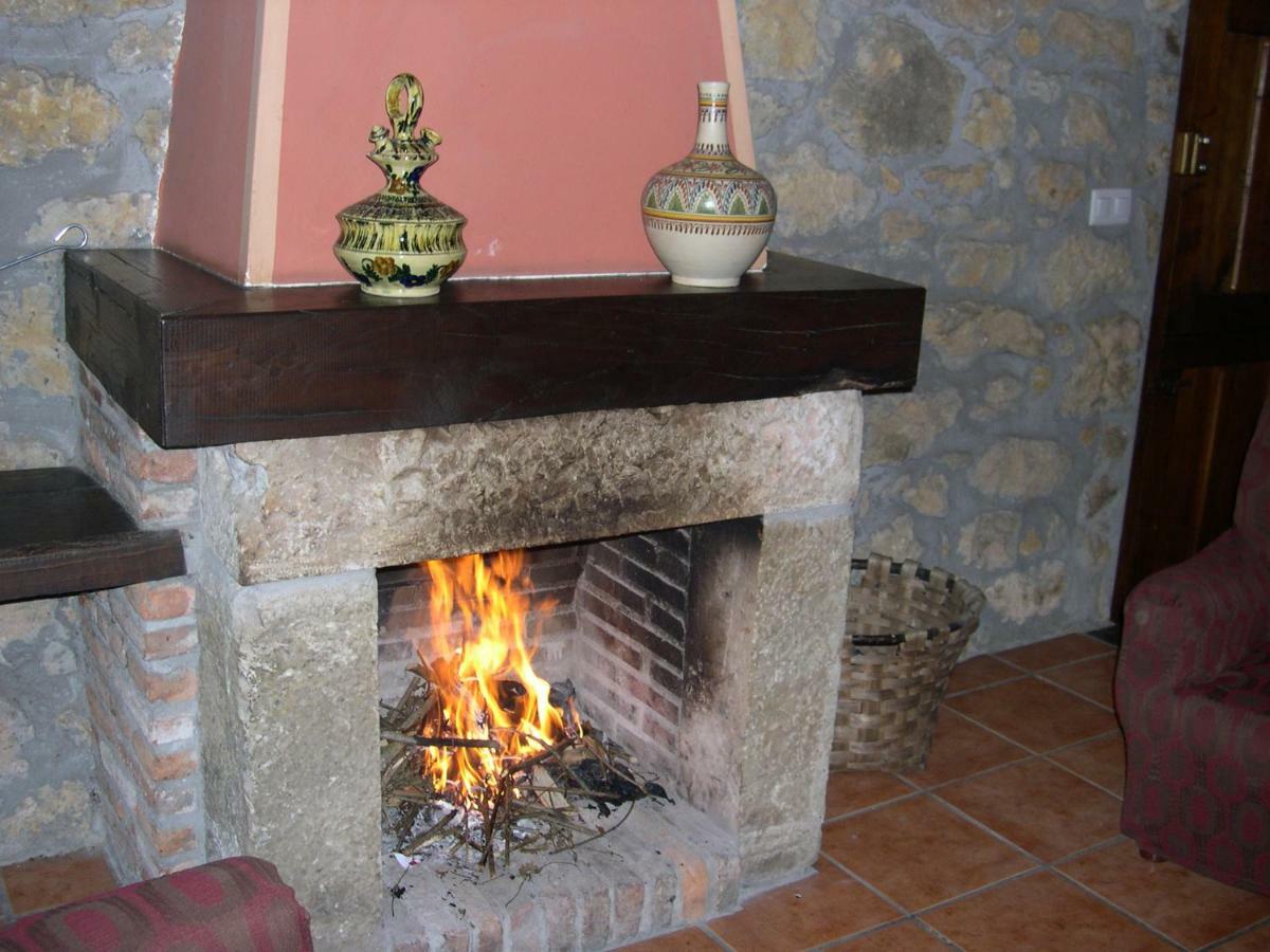 Turismo Rural El Sidron Guest House Piloña Exterior foto